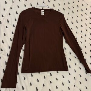 PINK Victoria's Secret Chocolate Long Sleeve Tee